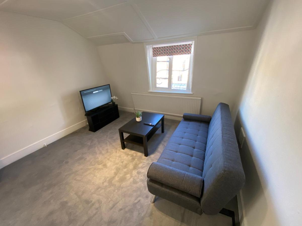 Modern 1 Bedroom Flat In Paddington Apartment
